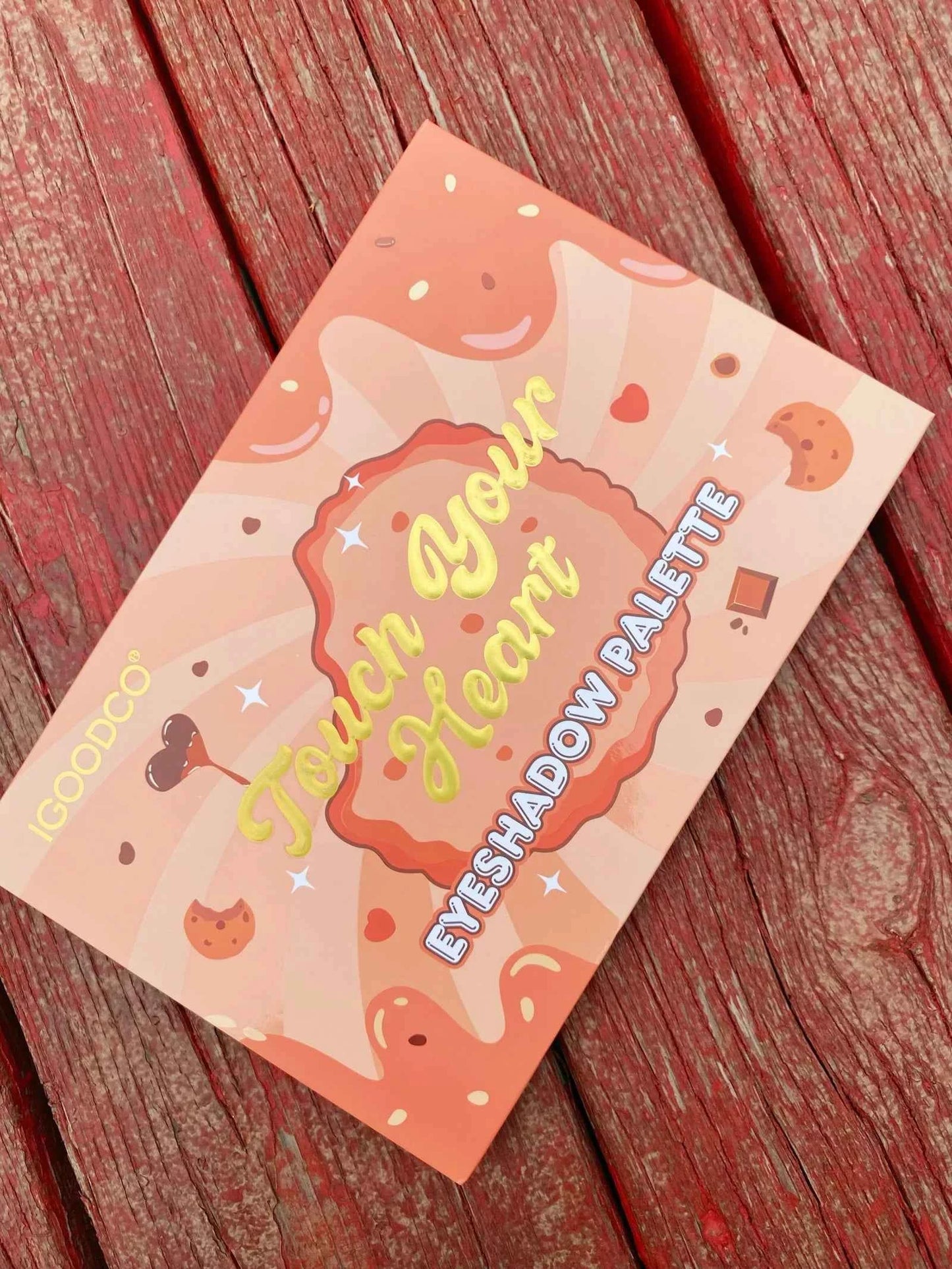 IGOODCO Touch Your Heart Eyeshadow Palette