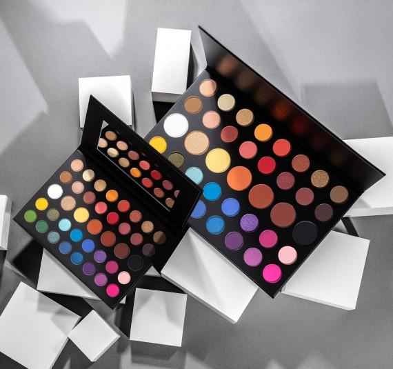 James Charles Artistry( Palette made in USA)