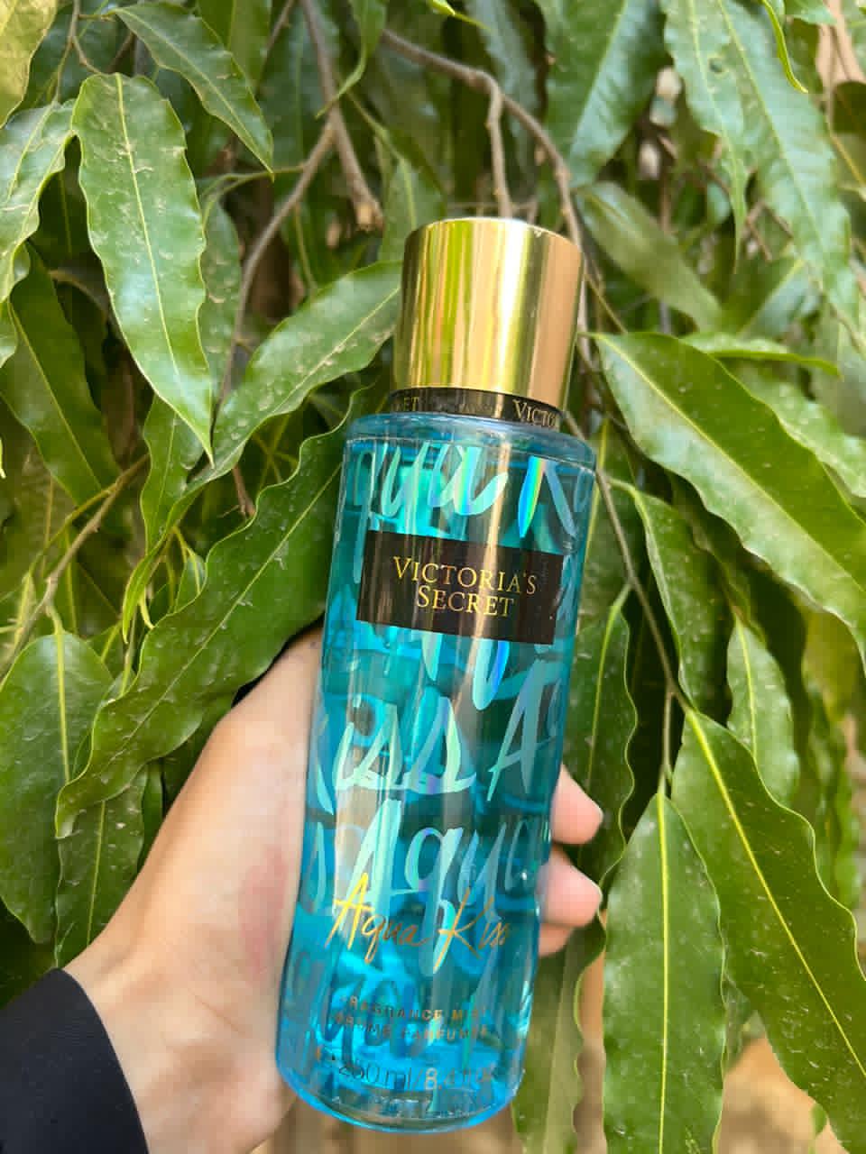 Victoria's Secret Aqua Kiss Body Mist - FaceValue